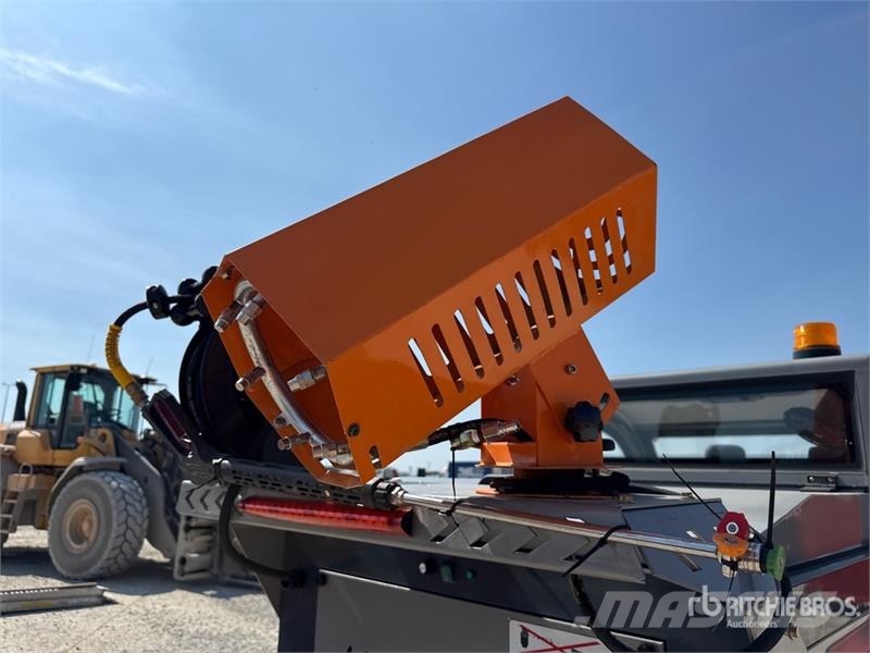SLK SP1900 Floor Sweeper Egyéb betakarító felszerelések