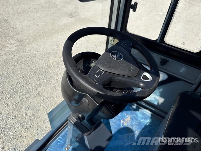 SLK SP1900 Floor Sweeper Egyéb betakarító felszerelések