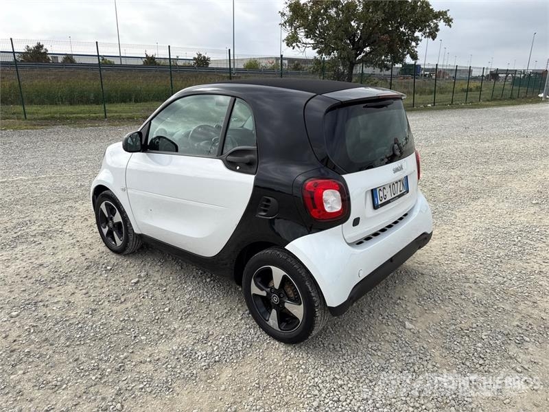 Smart Fortwo Electric COUPE' EQ 60KW PASSION Automobile Henkilöautot