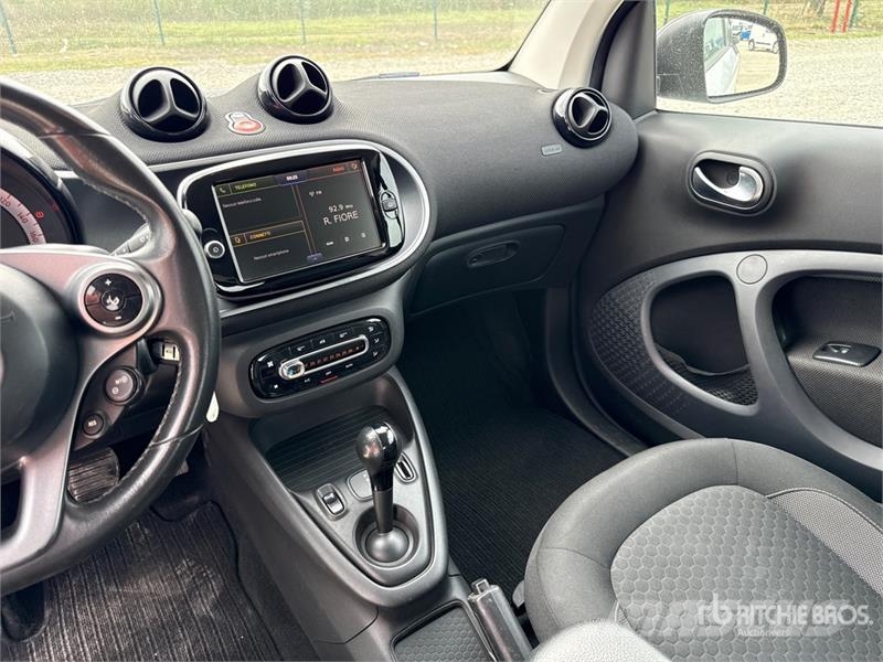 Smart Fortwo Electric COUPE' EQ 60KW PASSION Automobile Henkilöautot