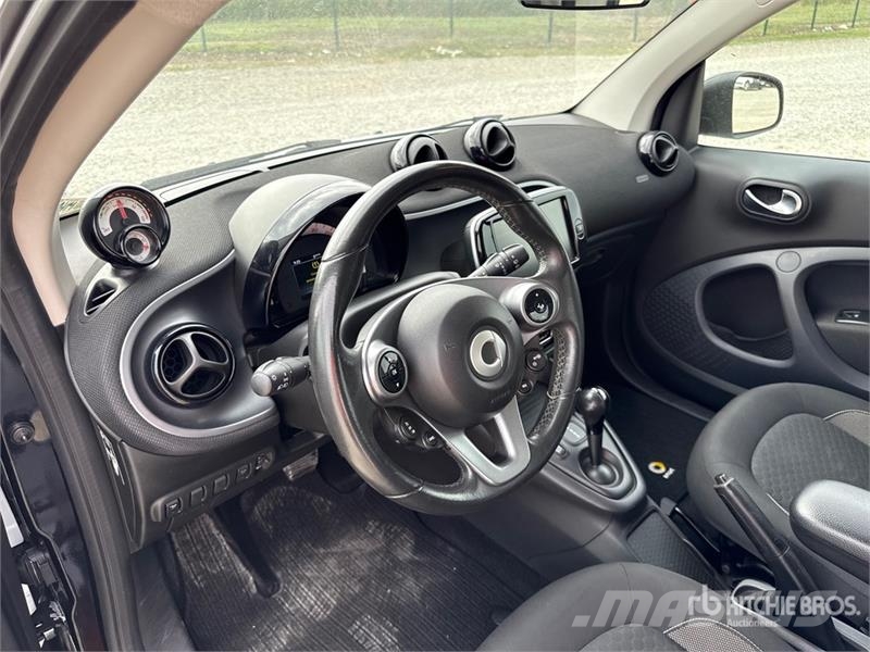 Smart Fortwo Electric COUPE' EQ 60KW PASSION Automobile Henkilöautot