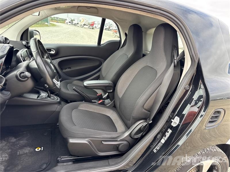 Smart Fortwo Electric COUPE' EQ 60KW PASSION Automobile Henkilöautot