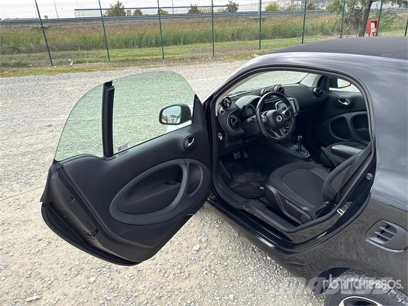 Smart Fortwo Electric COUPE' EQ 60KW PASSION Automobile Henkilöautot