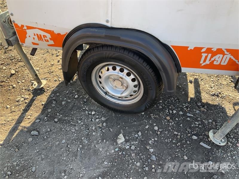 SMC TL90 أبراج خفيفة