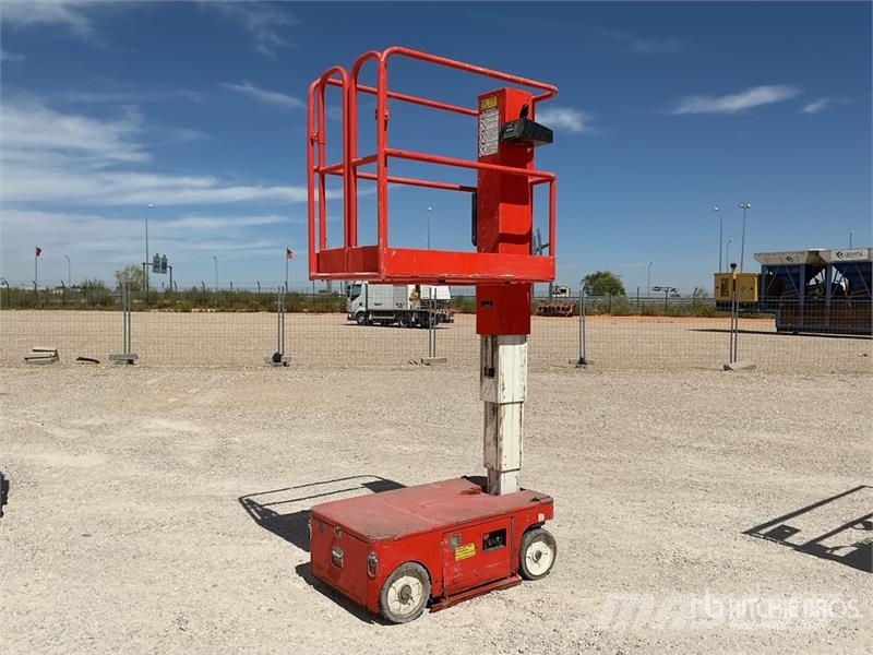 Snorkel M1230E Vertical Mast Lift Personenliften en invalideliften
