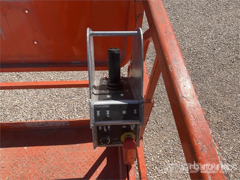 Snorkel S4732E Electric Scissor Lift 가위형 리프트