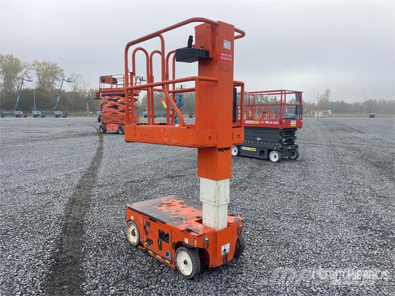 Snorkel TM12 Vertical Mast Lift Vertikalne radne podizne platforme