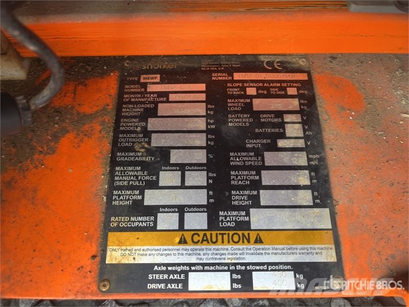 Snorkel TM12 Vertical Mast Lift Vertikalne radne podizne platforme