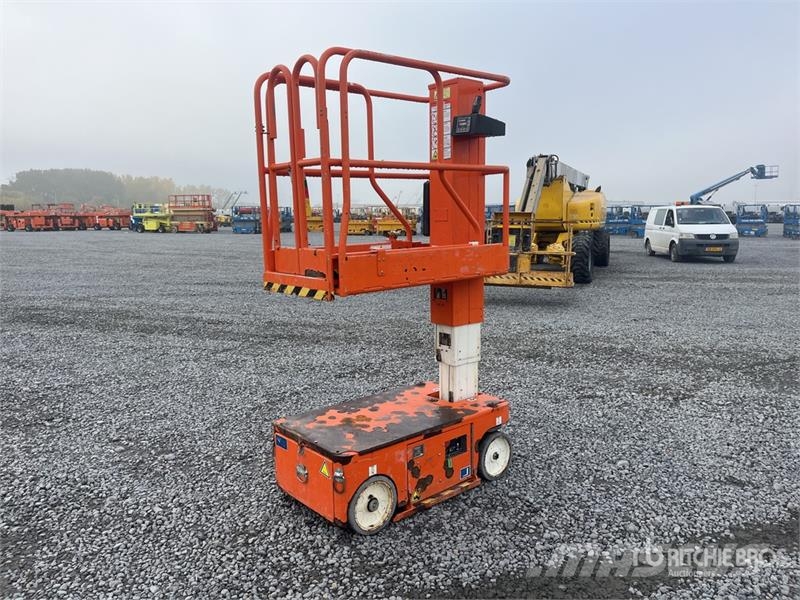 Snorkel TM12 Vertical Mast Lift Vertikalne radne podizne platforme