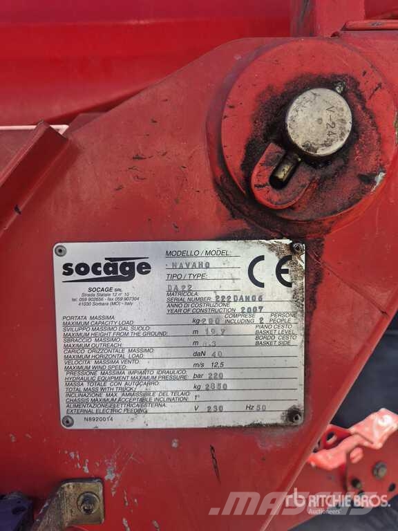 Socage Navaho DA22 Crawler Articulating Boom Lift Zglobne dvižne ploščadi