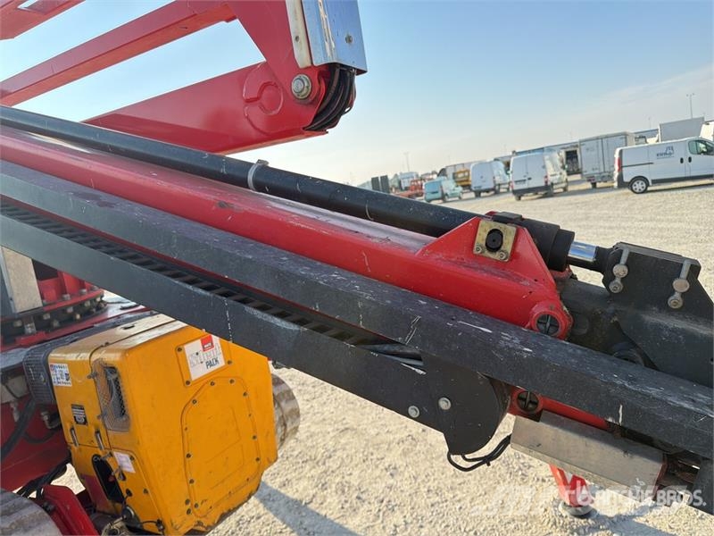 Socage Navaho DA22 Crawler Diesel Articulating Boom Lift Nacelles articulées