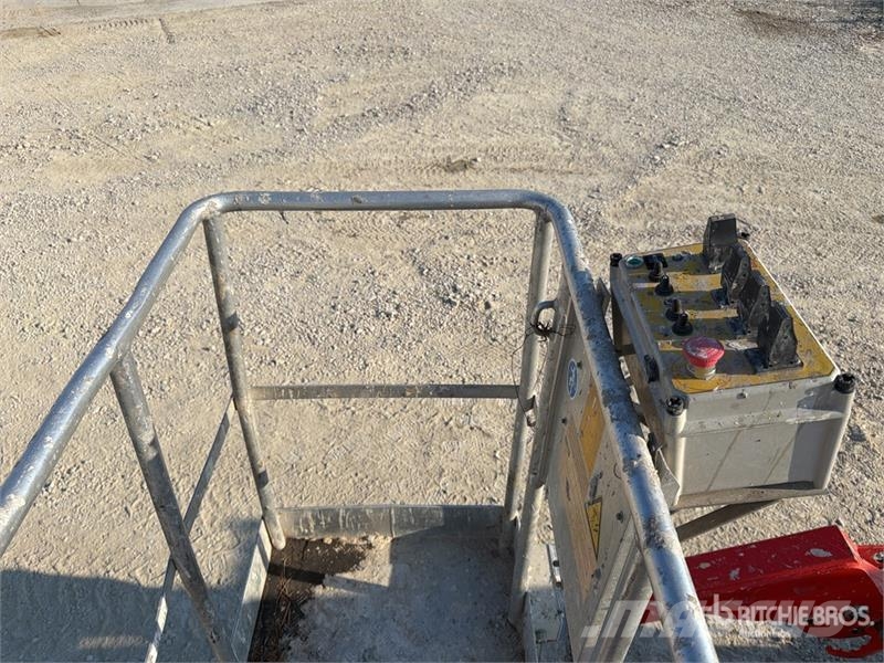 Socage Navaho DA22 Crawler Diesel Articulating Boom Lift Nacelles articulées