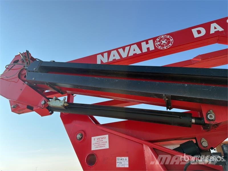 Socage Navaho DA22 Crawler Diesel Articulating Boom Lift Nacelles articulées