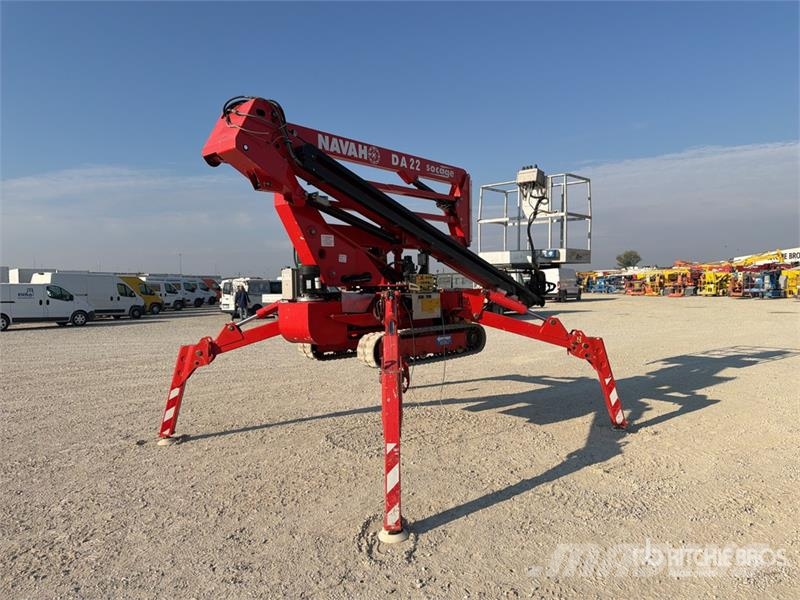 Socage Navaho DA22 Crawler Diesel Articulating Boom Lift Nacelles articulées
