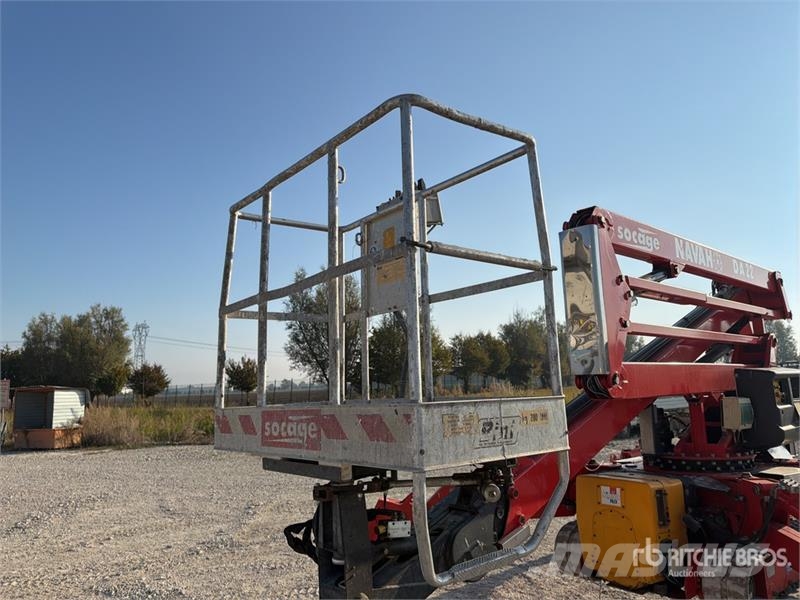 Socage Navaho DA22 Crawler Diesel Articulating Boom Lift Nacelles articulées