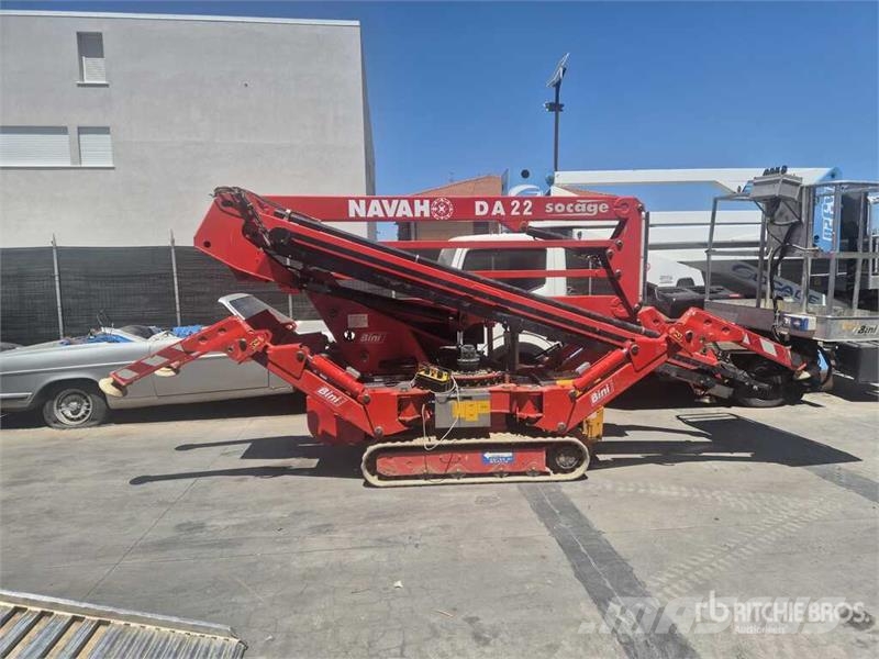Socage Navaho DA22 Crawler Articulating Boom Lift Zglobne dvižne ploščadi