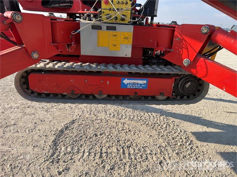 Socage Navaho DA22 Crawler Diesel Articulating Boom Lift Nacelles articulées