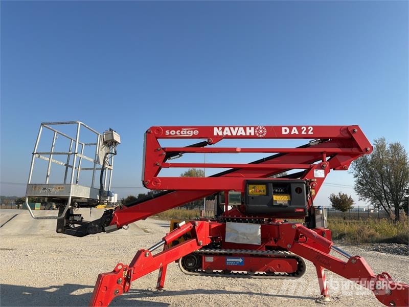 Socage Navaho DA22 Crawler Diesel Articulating Boom Lift Nacelles articulées