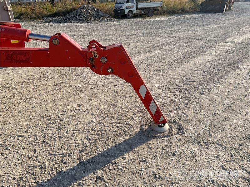 Socage Navaho DA22 Crawler Diesel Articulating Boom Lift Nacelles articulées