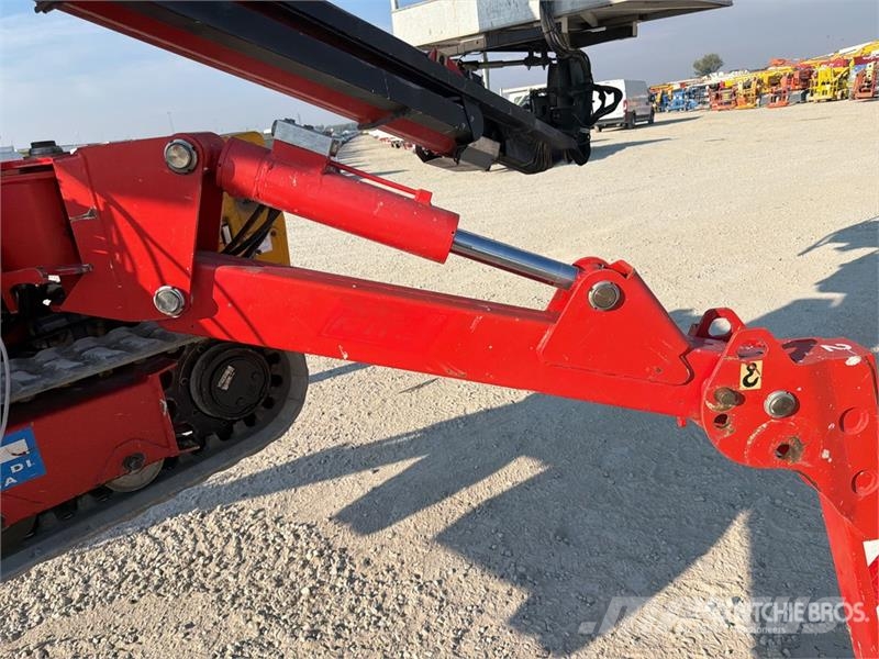 Socage Navaho DA22 Crawler Diesel Articulating Boom Lift Nacelles articulées