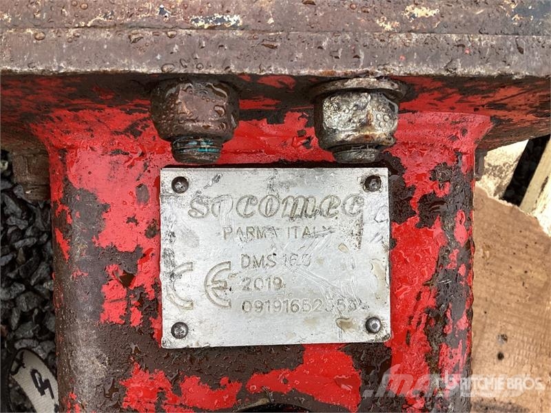 Socomec DMS165 2300 mm Hydraulic Breaker Hammers / Breakers