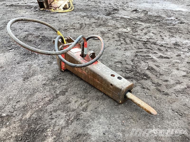 Socomec DMS165 2350 mm Hydraulic Breaker Hammers / Breakers