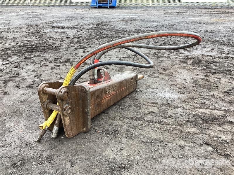 Socomec DMS165 2350 mm Hydraulic Breaker Hammers / Breakers