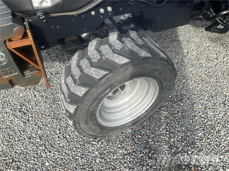 Solis H26 HST 4WD Tractor Traktoren