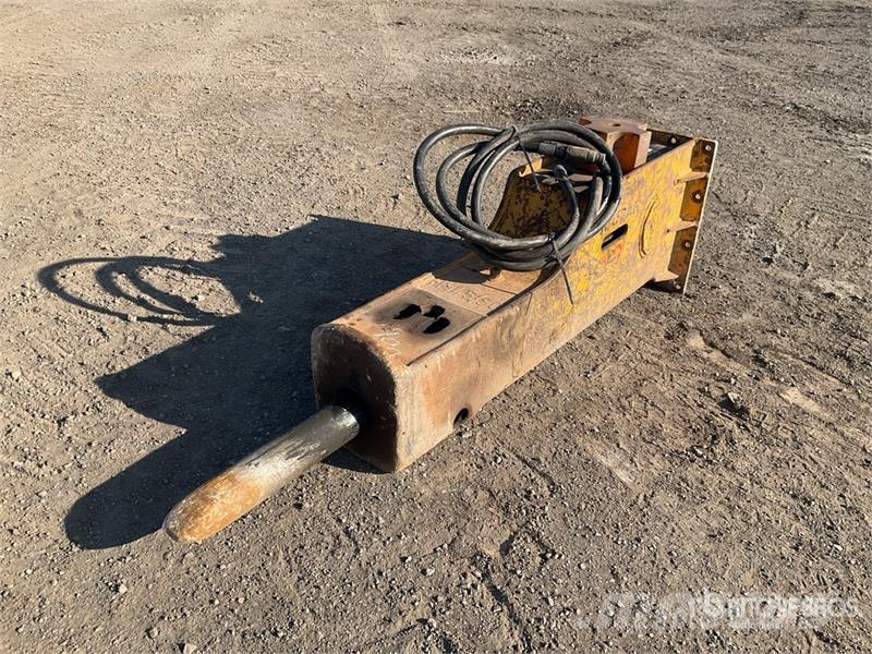 Soosan 1900 mm Hydraulic Breaker مطارق / كسارات