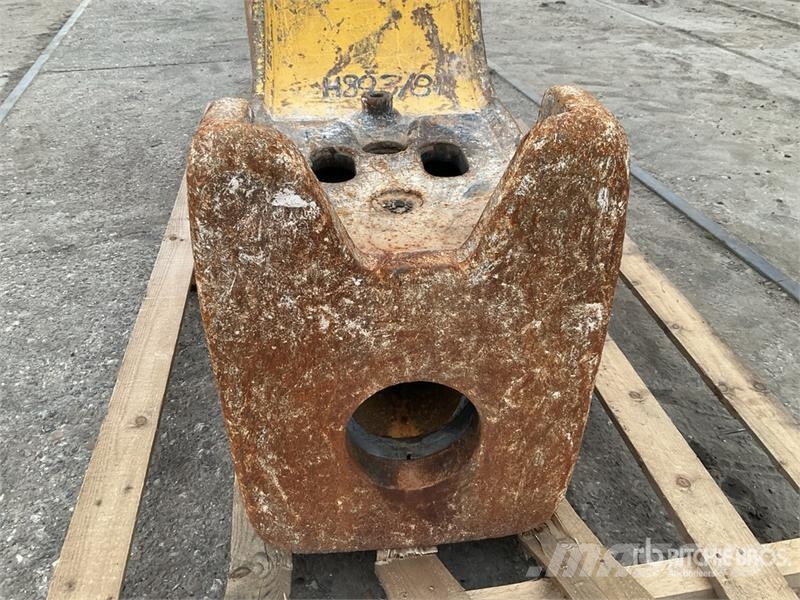 Soosan 2000 mm Hydraulic Breaker Hammers / Breakers
