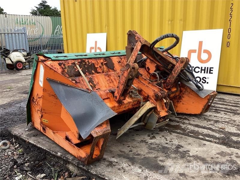 Spreader Attachment Další stroje na zpracování půdy a příslušenství