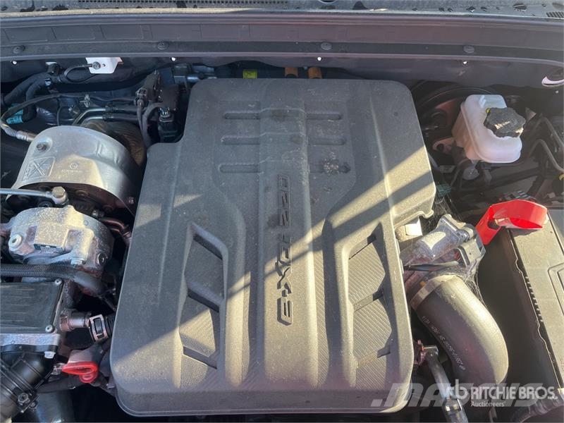 Ssangyong Musso 2.2 4x4 D Grand 4x4 133 KW Quartz - double c أخرى