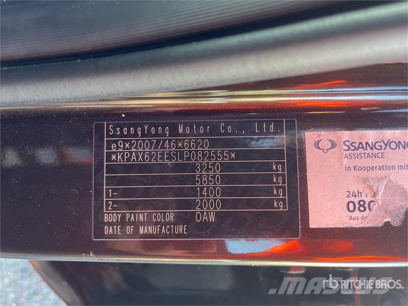 Ssangyong Musso 2.2 4x4 D Grand 4x4 133 KW Quartz - double c أخرى
