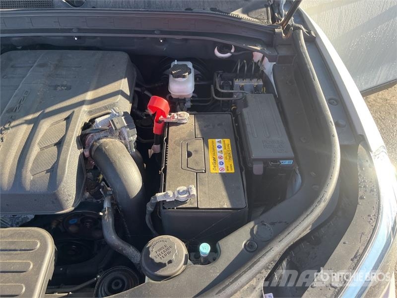 Ssangyong Musso 2.2 4x4 D Grand 4x4 133 KW Quartz - double c أخرى