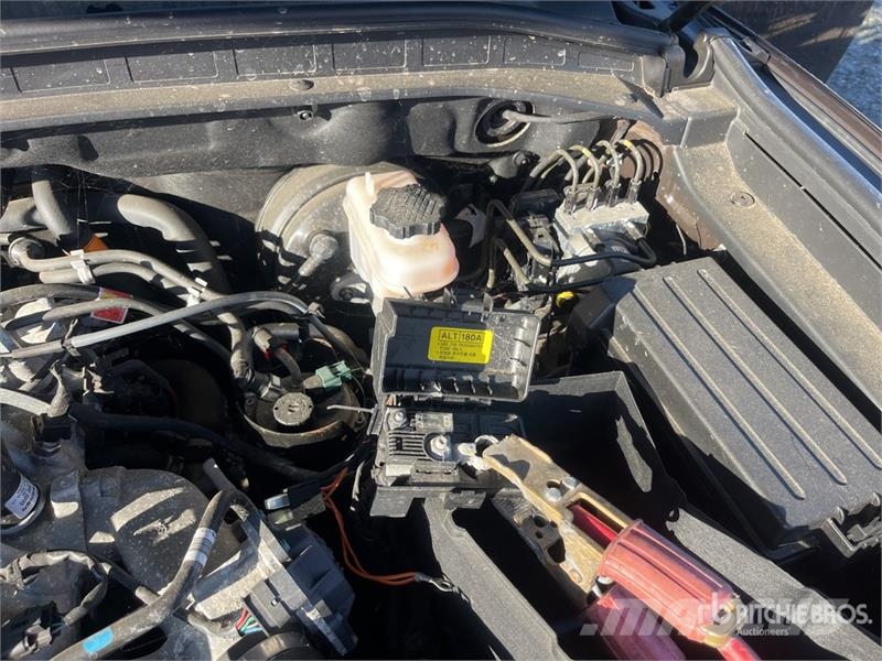 Ssangyong Musso 2.2 4x4 D Grand 4x4 133 KW Quartz - double c أخرى
