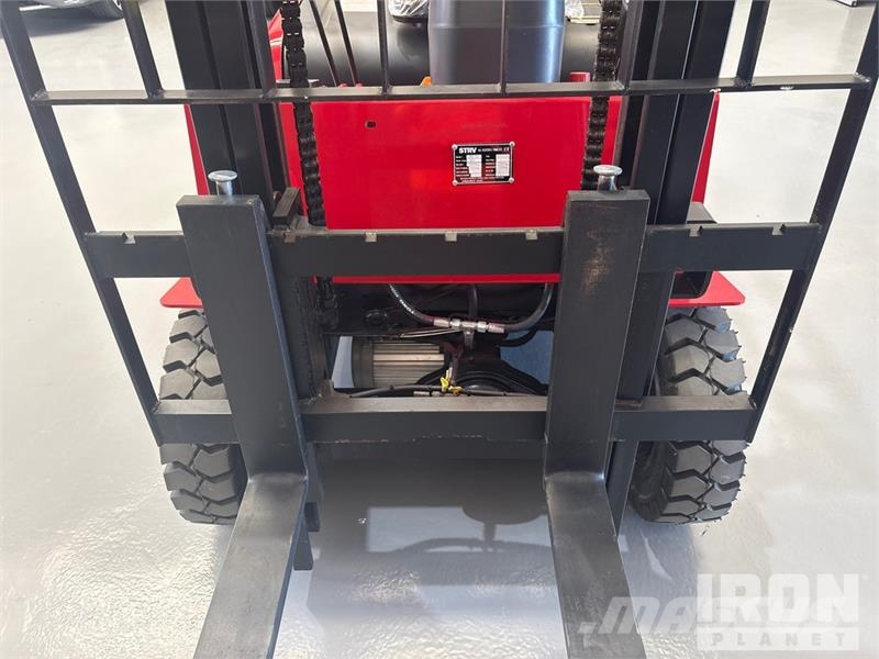 STARVOX CPD-20 Electric Forklift (Unused) Електрически вилични кари-повдигачи