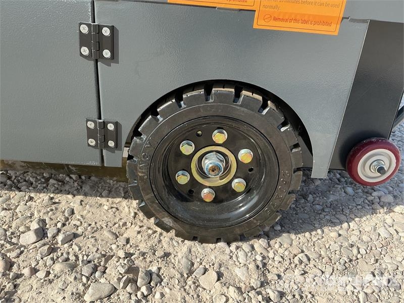 STARVOX VOL-1260 48 in Electric Floor Sweeper (Unu Muut sadonkorjuukoneet