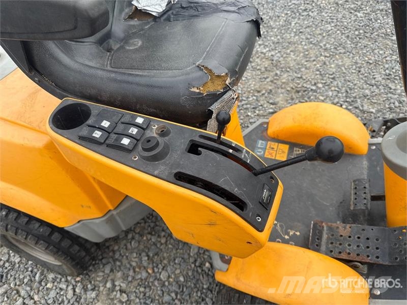 Stiga Park Pro 20 Ride-On Lawn Mower (Inoperable) ركوب الحشائش