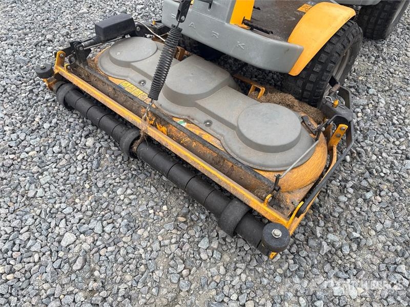 Stiga Park Pro 20 Ride-On Lawn Mower (Inoperable) ركوب الحشائش