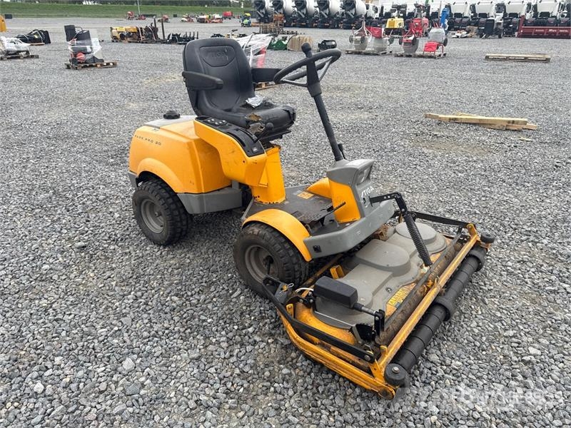 Stiga Park Pro 20 Ride-On Lawn Mower (Inoperable) ركوب الحشائش