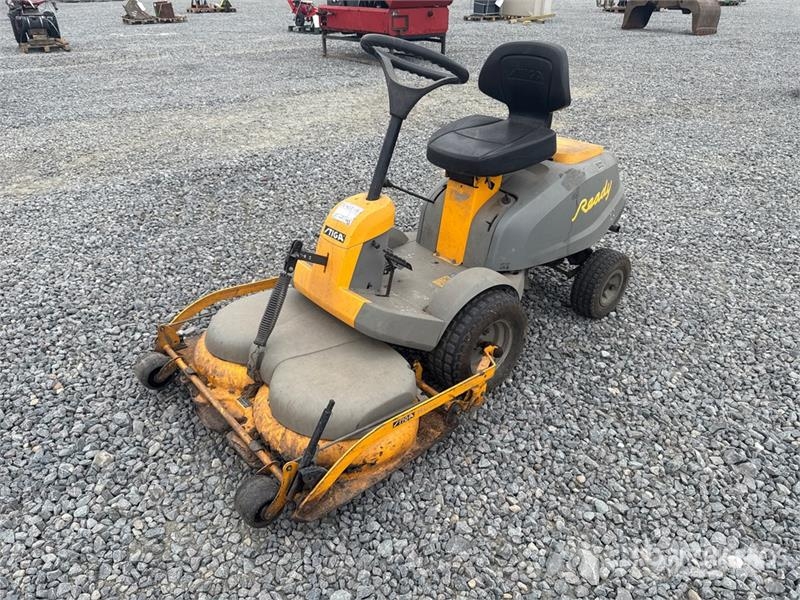 Stiga V301 Ride-On Lawn Mower (Inoperable) Самохідні газонокосарки