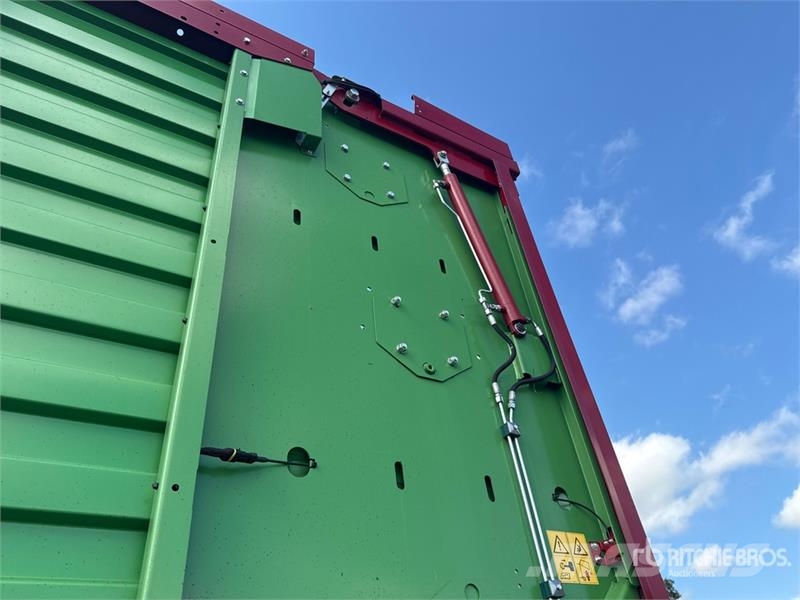 Strautmann Magnon CFS8-410 Silage Wagon Autre remorque agricole