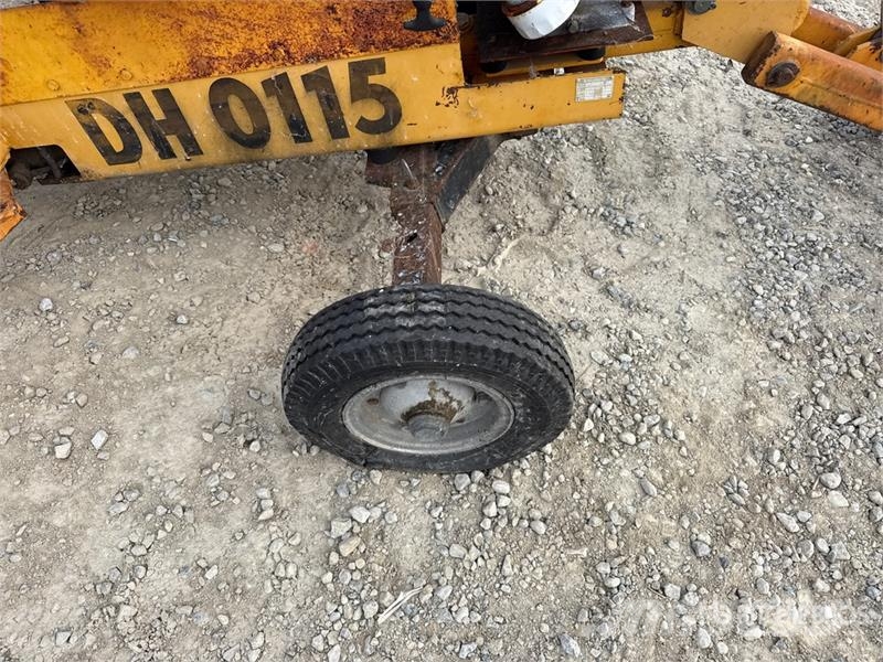 Stravbeni Stroje Praha DH0115 Crawler Wheel Excava Lastik tekerli ekskavatörler