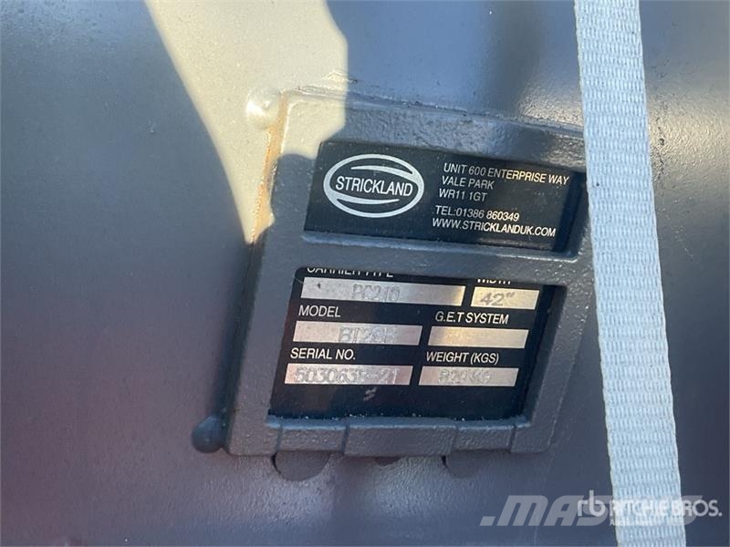Strickland 1000 mm Loading Excavator Bucket - Fits Komatsu PC Lopaty