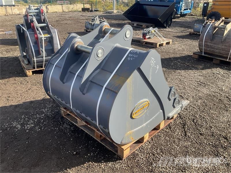 Strickland 1200 mm Loading Excavator Bucket - Fits Hitachi ZX Lopaty