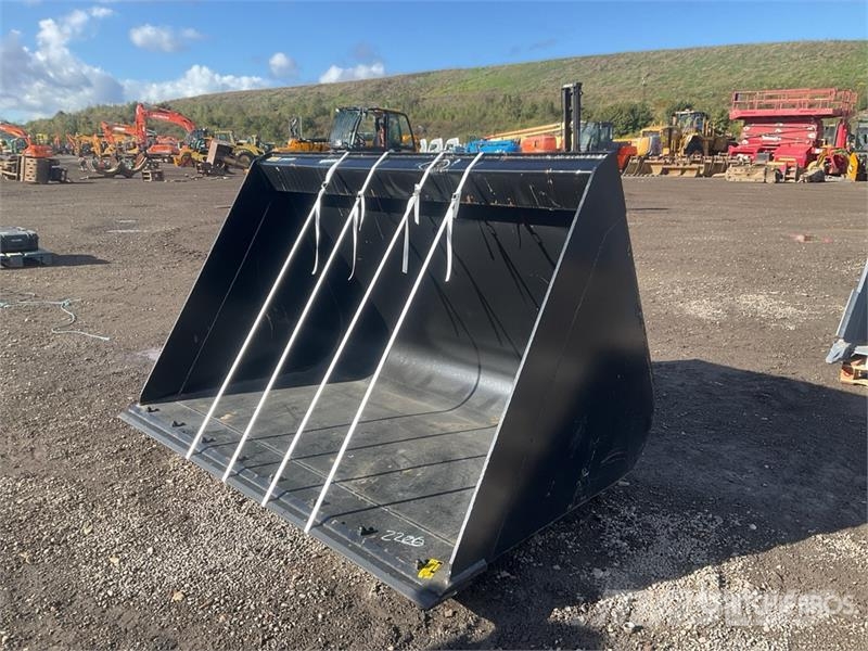 Strickland 2226 mm 2.5CU Loading Telehandler Bucket - Fits JC دلاء