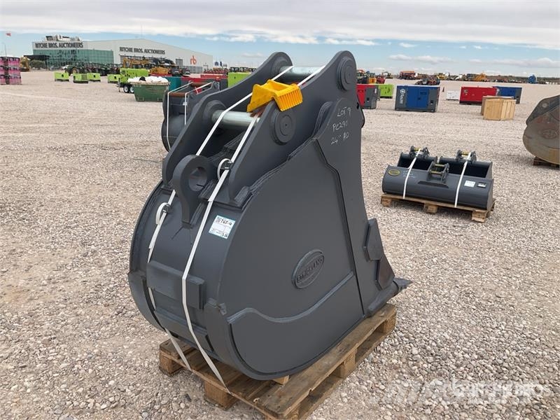 Strickland 24 in Trench Excavator Bucket - Fits Komatsu PC290 Pistoane