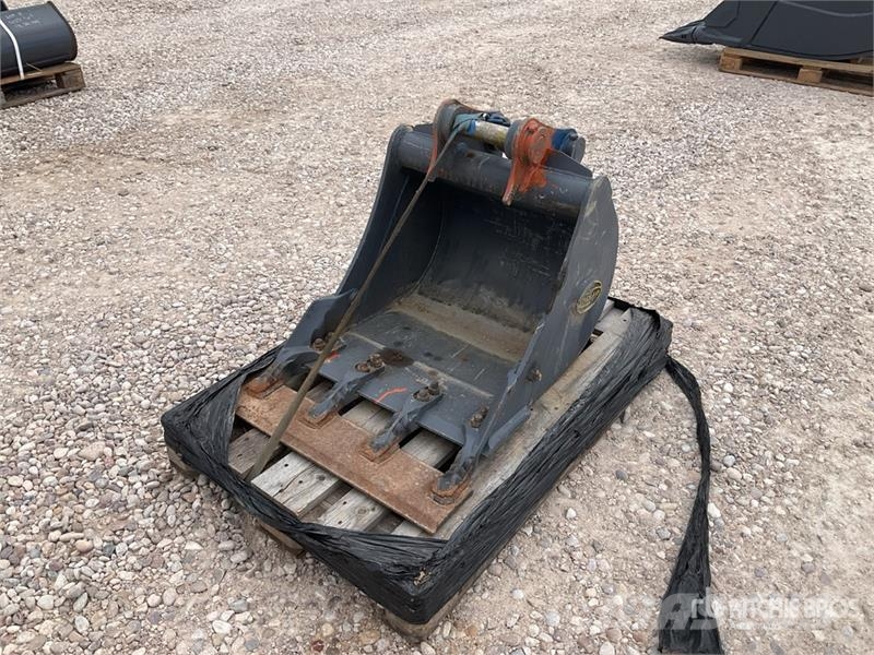 Strickland 24 in Trench Excavator Bucket - Fits Case CX50 Pistoane