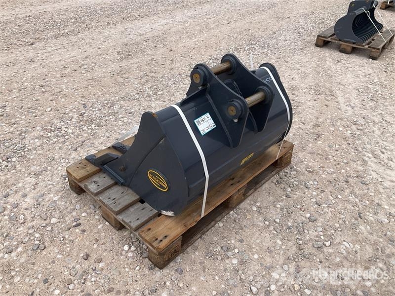 Strickland 36 in Digging Excavator Bucket - Fits Hitachi ZX50 Pistoane