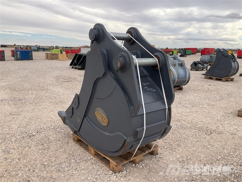 Strickland 36 in Trench Excavator Bucket - Fits Kobelco SK500 Pistoane
